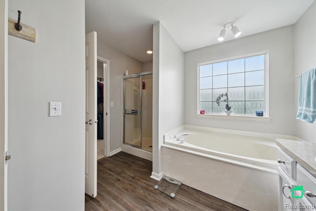49110 MANHATTAN Circle, Canton, MI 48188 — Photo 22