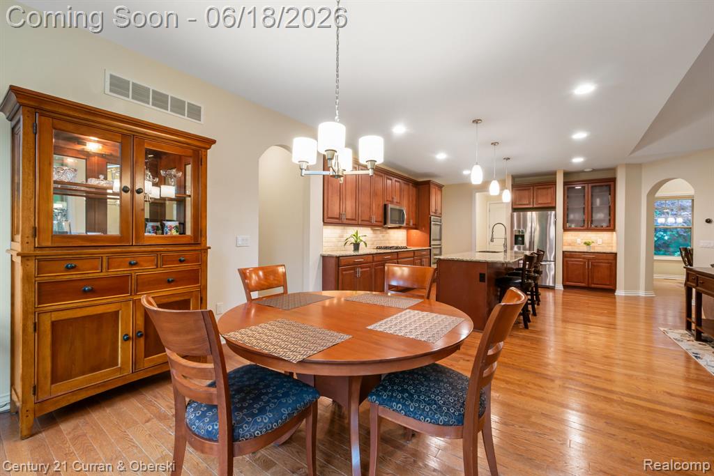 34225 Thornbrook Drive, Farmington, MI 48335 — Photo 22