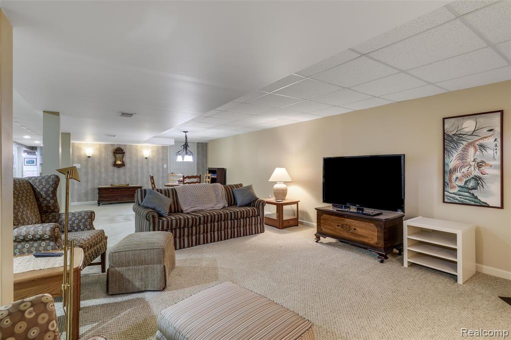 31698 Southview Street, Beverly Hills, MI 48025 — Photo 26