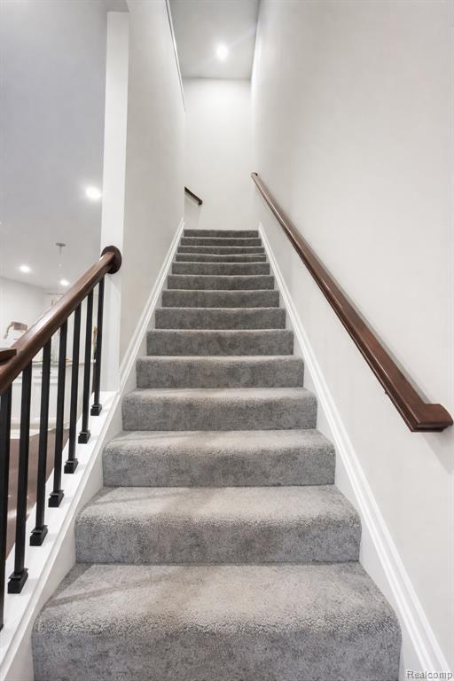 4807 Glenora Drive, Lake Orion, MI — Photo 12