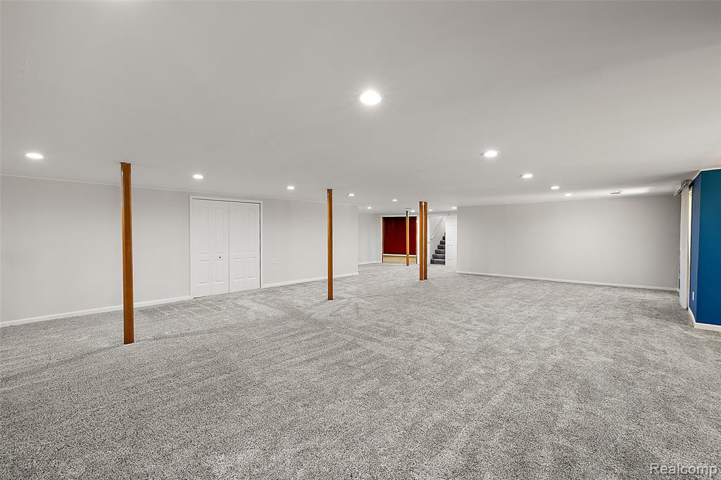 6358 Golden Lane, West Bloomfield, MI — Photo 48
