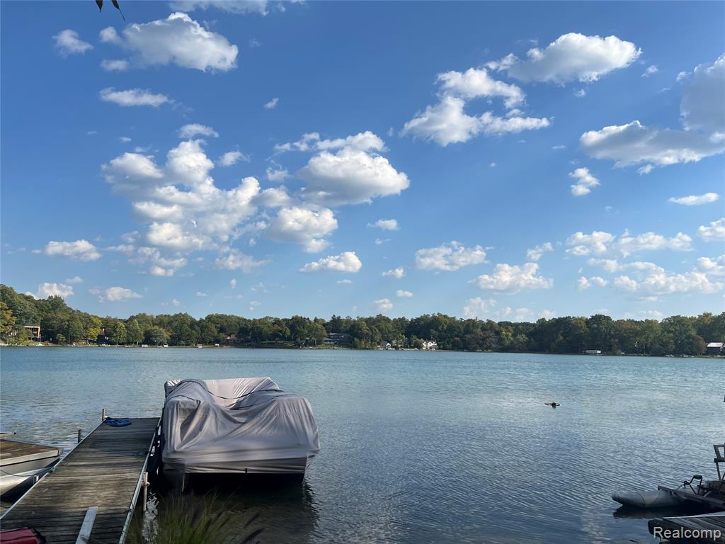 6351 Alden Court, West Bloomfield, MI 48324 — Photo 17