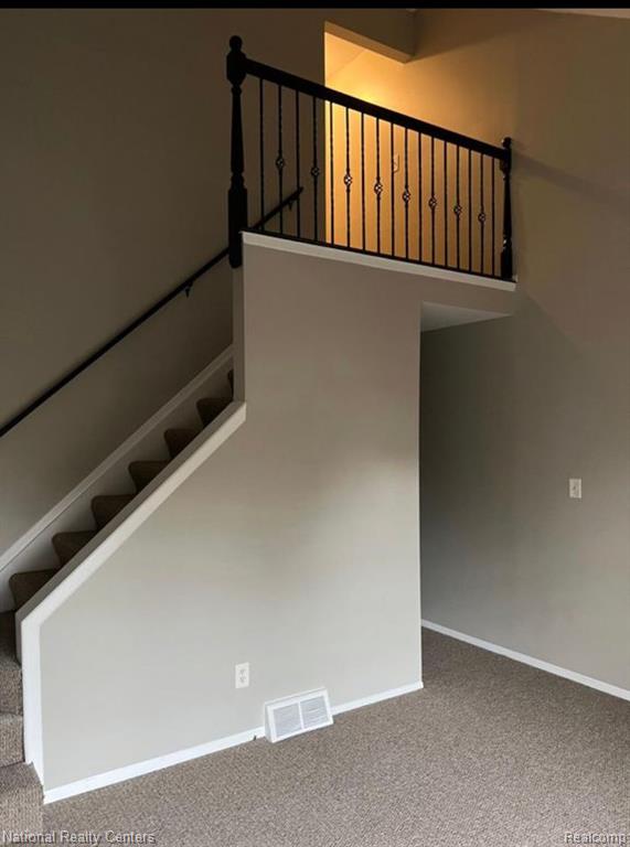 7210 BLUEWATER Drive, Clarkston, MI 48348 — Photo 11