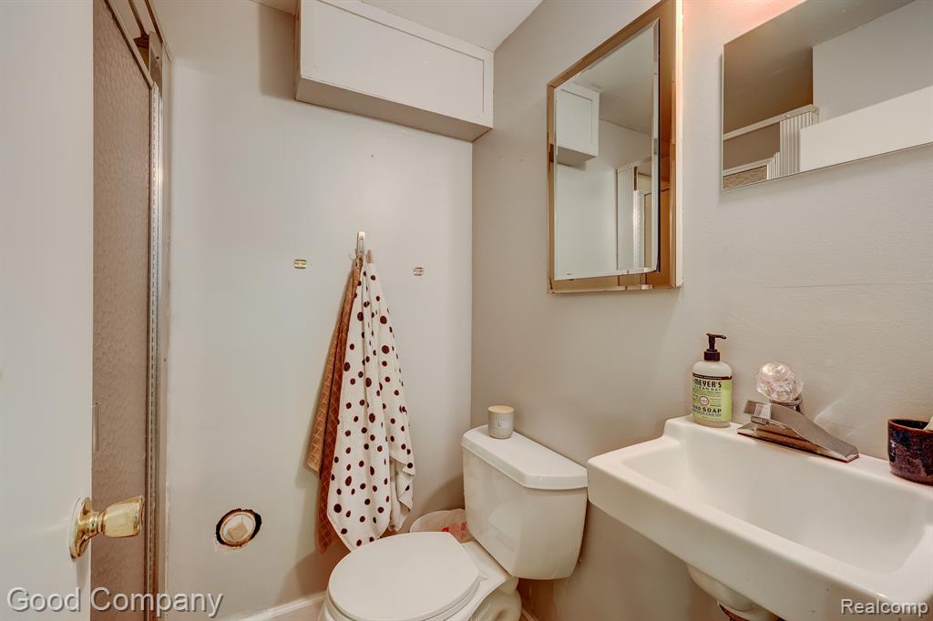 28660 LOWELL N, Southfield, MI 48076 — Photo 30