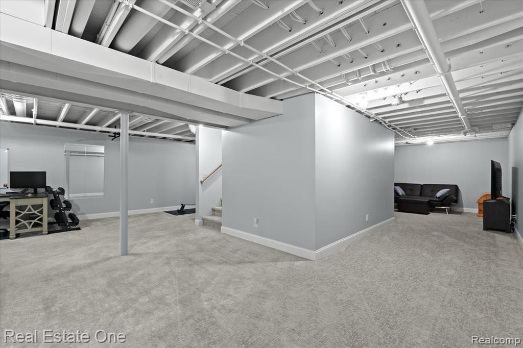 9327 VAN ANTWERP Road, Brighton, MI 48116 — Photo 33