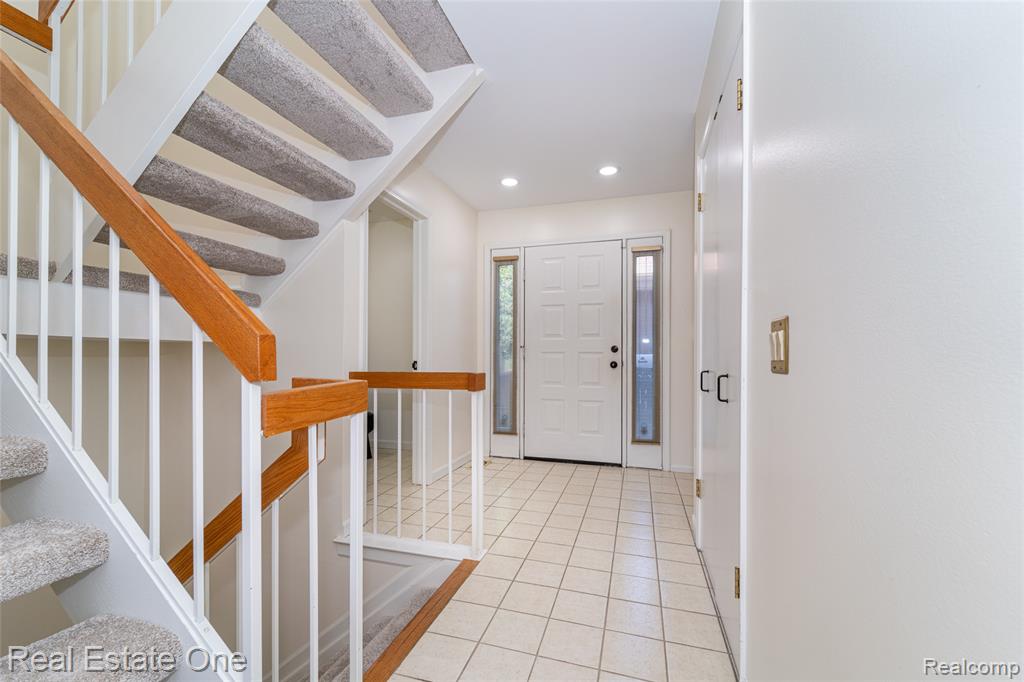 6250 Potomac Circle, West Bloomfield, MI — Photo 7