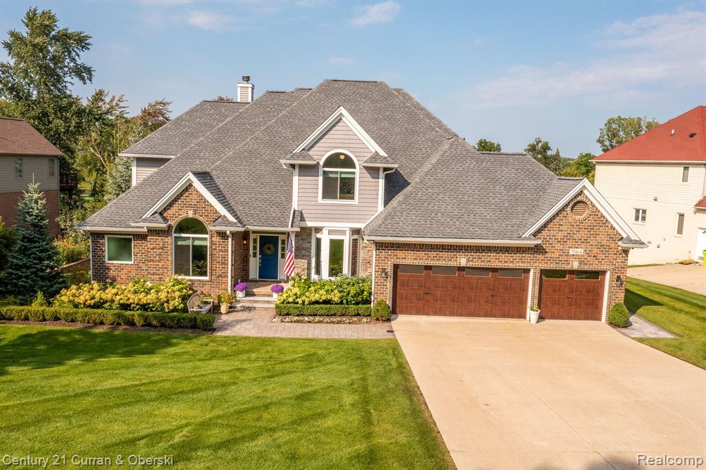 7064 CEDARBANK Drive, West Bloomfield, MI 48324 — Photo 2