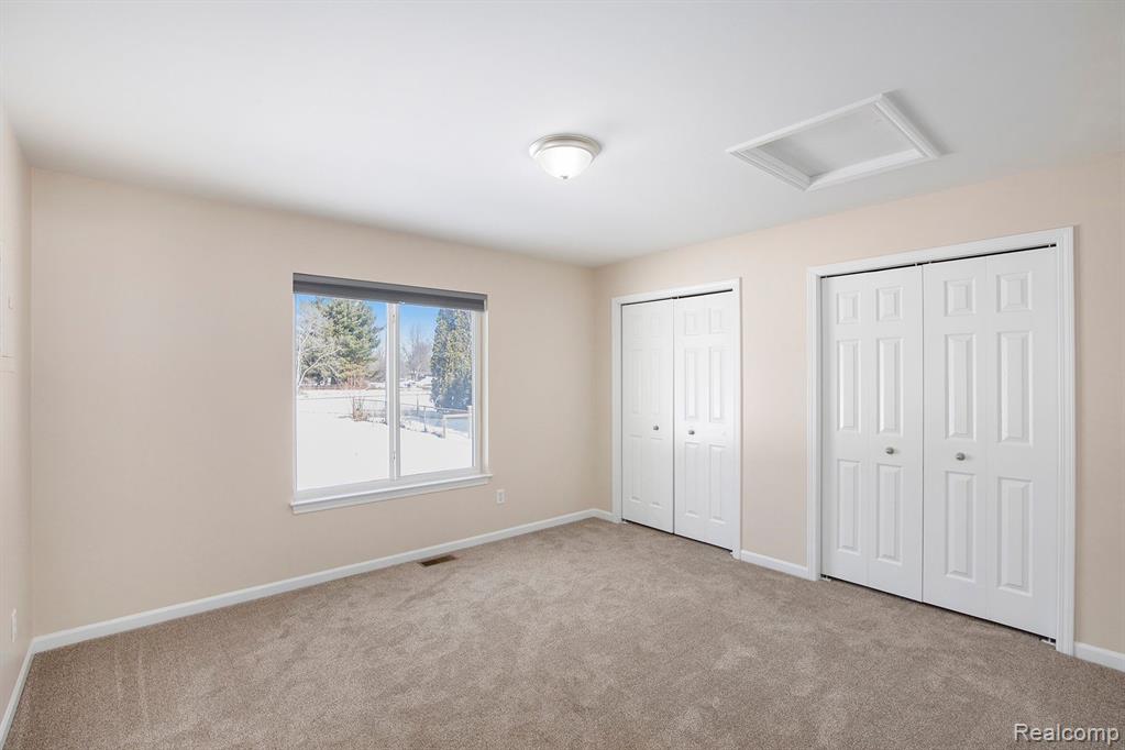 5390 SUNNYSIDE Drive, Clarkston, MI — Photo 13
