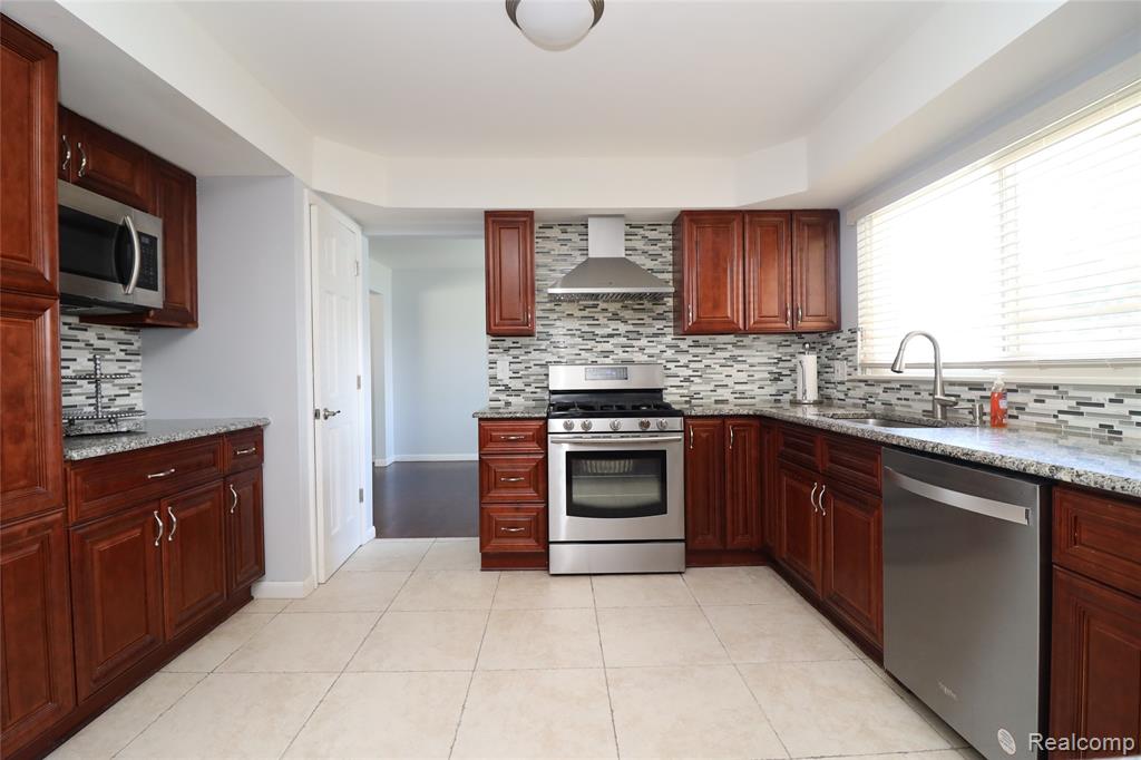 739 Kinloch Street, Dearborn Heights, MI 48127 — Photo 21