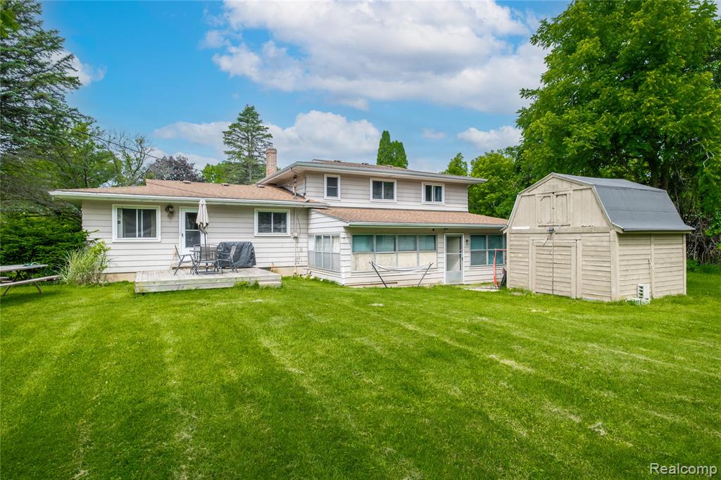 6395 Tanglewood Lane, Grand Blanc, MI 48439 — Photo 22