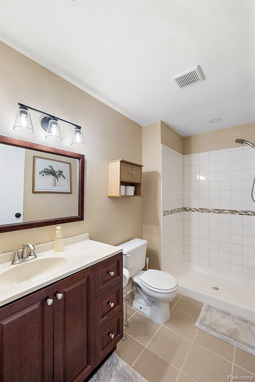 61149 GREENWOOD Drive, South Lyon, MI 48178 — Photo 25