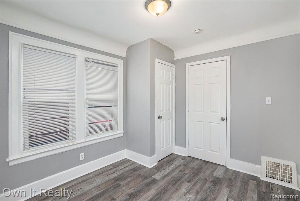 8048 WISCONSIN Street, Detroit, MI 48204 — Photo 12