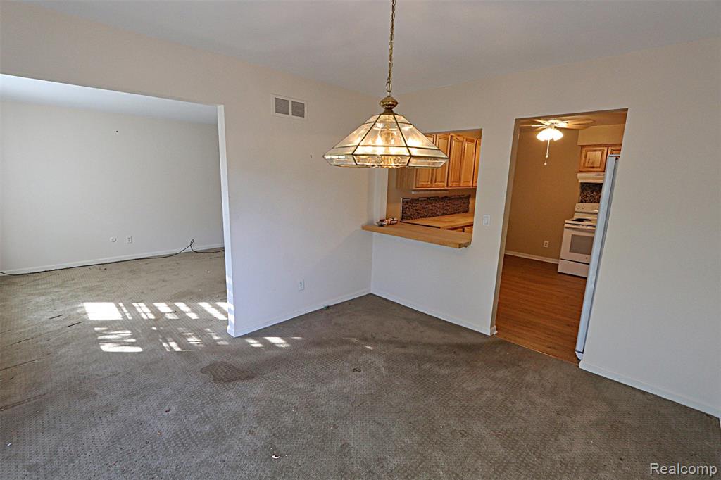 27654 E Echo Valley E Street, 232, Farmington Hills, MI 48334 — Photo 23