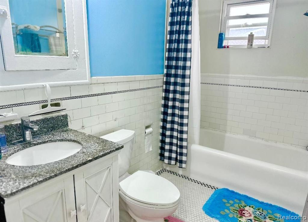 3929 Caniff Street, Hamtramck, MI 48212 — Photo 8