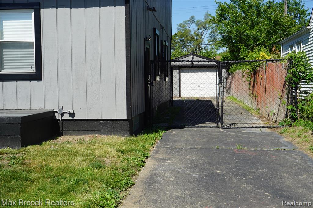 20009 Indiana Street, Detroit, MI 48221 — Photo 24