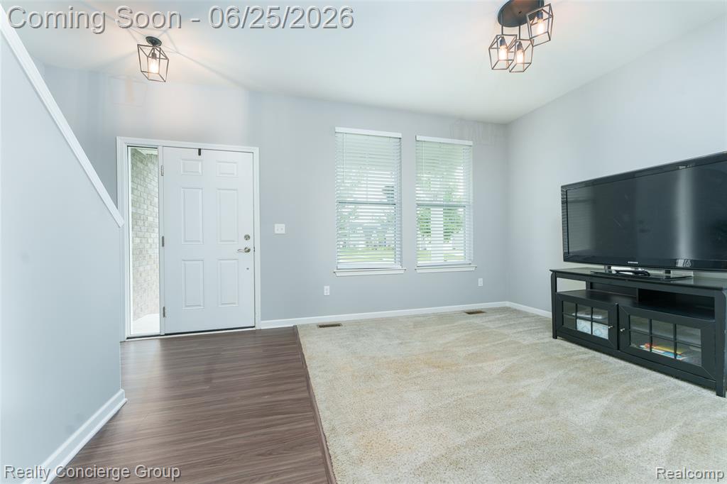 10066 Willow Oak Drive, Brighton, MI 48116 — Photo 12