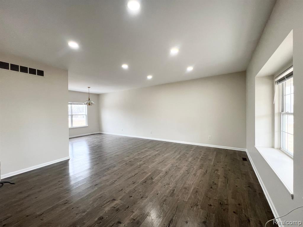 4749 HICKORY POINTE Boulevard, Ypsilanti, MI 48197 — Photo 2