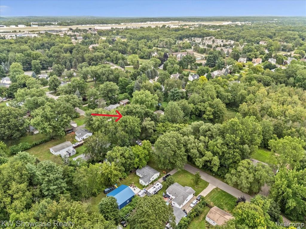 964 Daffodil Drive, Waterford, MI 48327 — Photo 18
