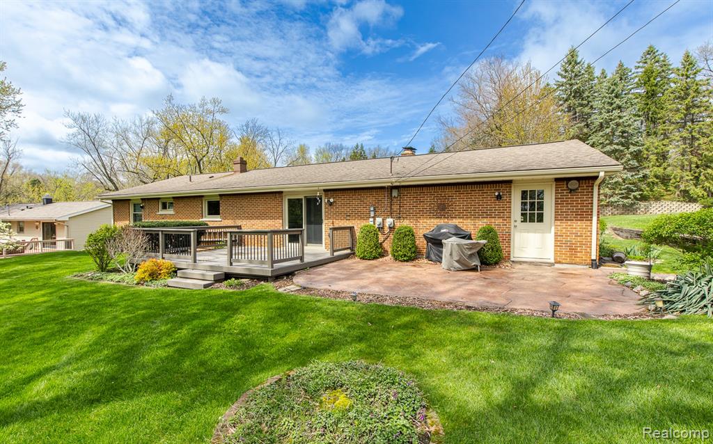 4931 Huron Drive, Clarkston, MI 48348 — Photo 42