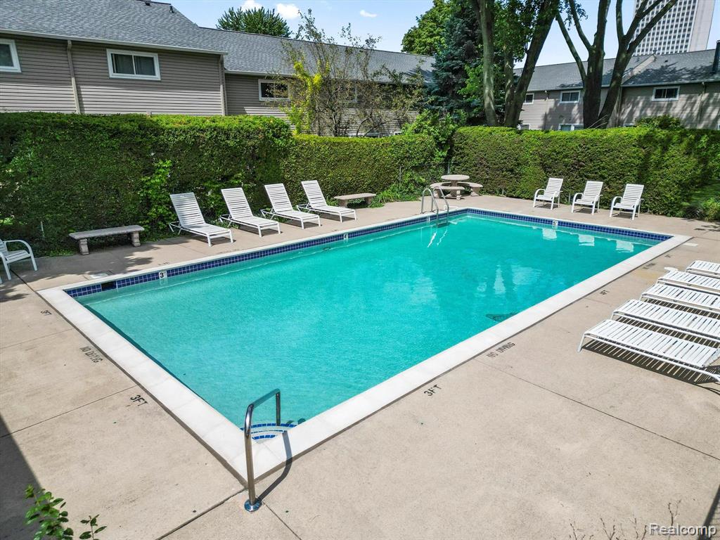 759 KIRTS Boulevard, Troy, MI 48084 — Photo 27