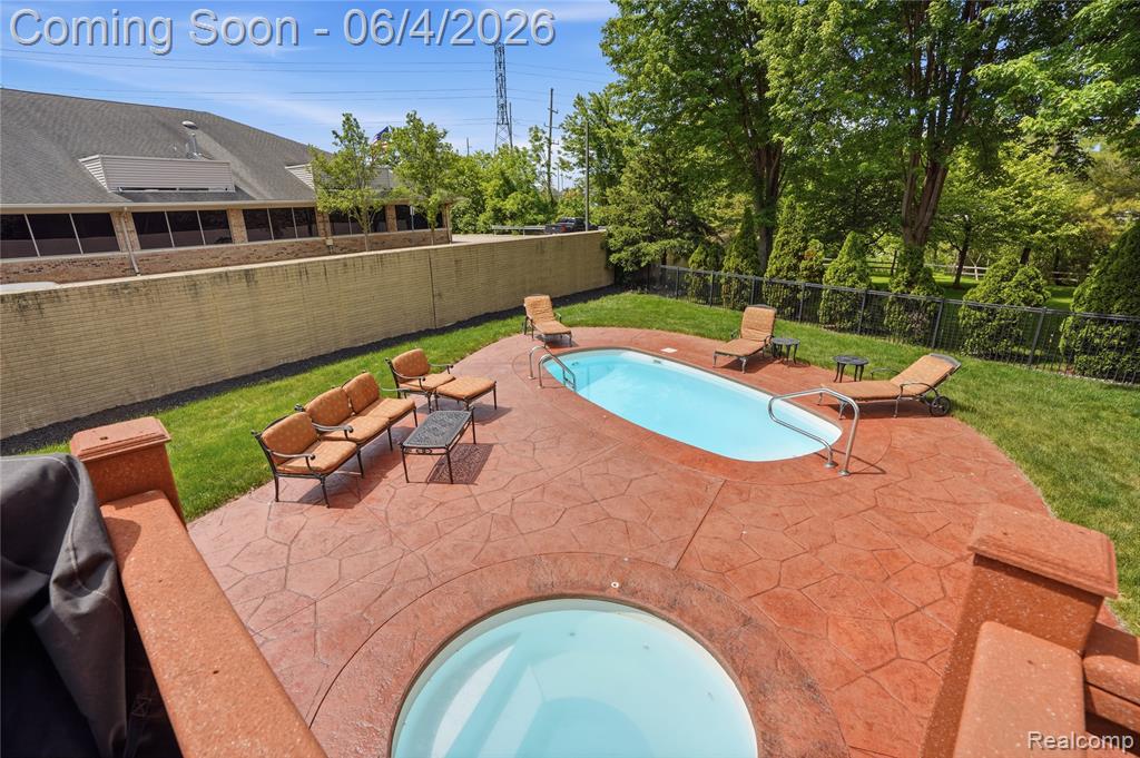 8605 Vista Court, Westland, MI — Photo 33