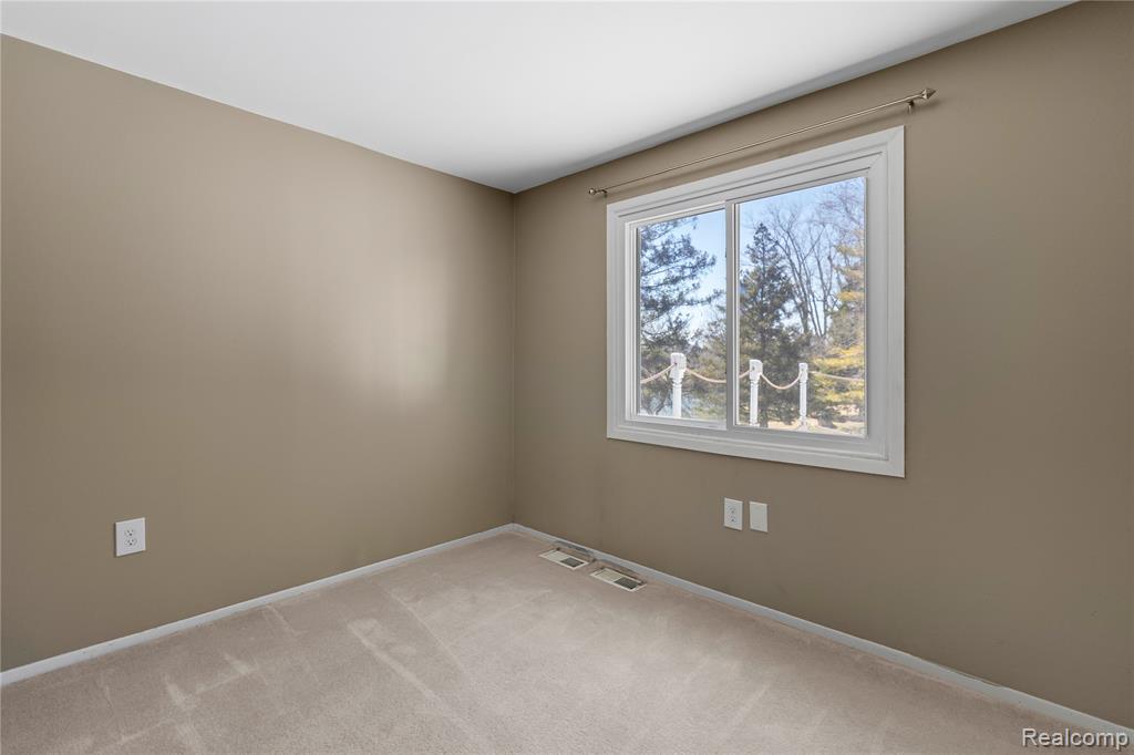 503 Thornehill Trail, Oxford, MI 48371 — Photo 32
