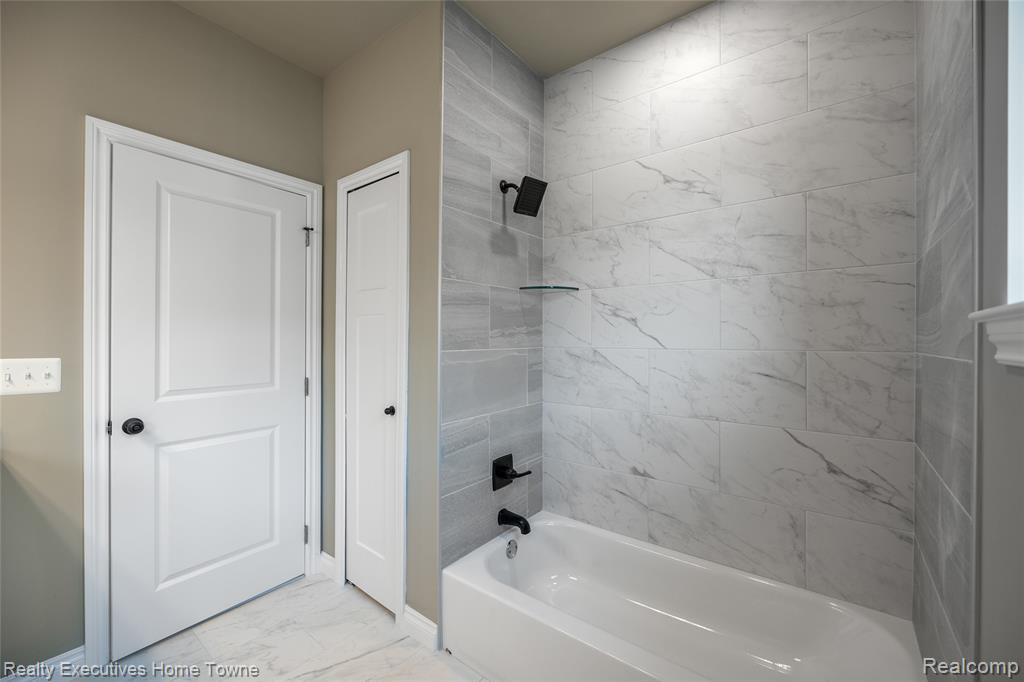35603 Addison Drive, New Baltimore, MI 48047 — Photo 15