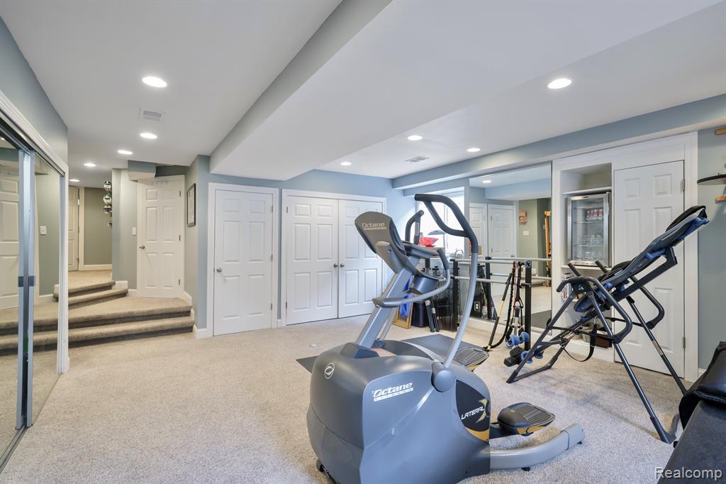 579 Chesterfield Avenue, Birmingham, MI 48009 — Photo 14