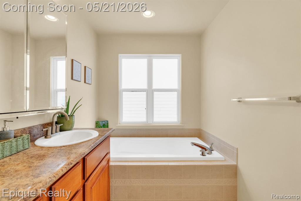 43040 Emerson Way, Novi, MI 48377 — Photo 35