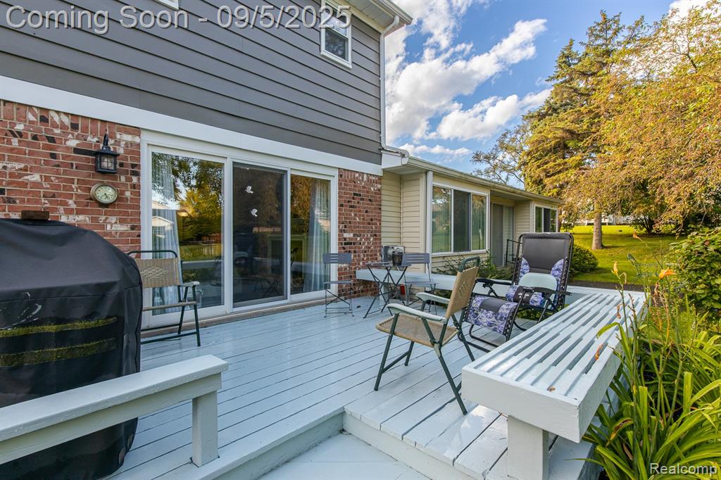 475 Sandehurst Drive, Grand Blanc, MI 48439 — Photo 43