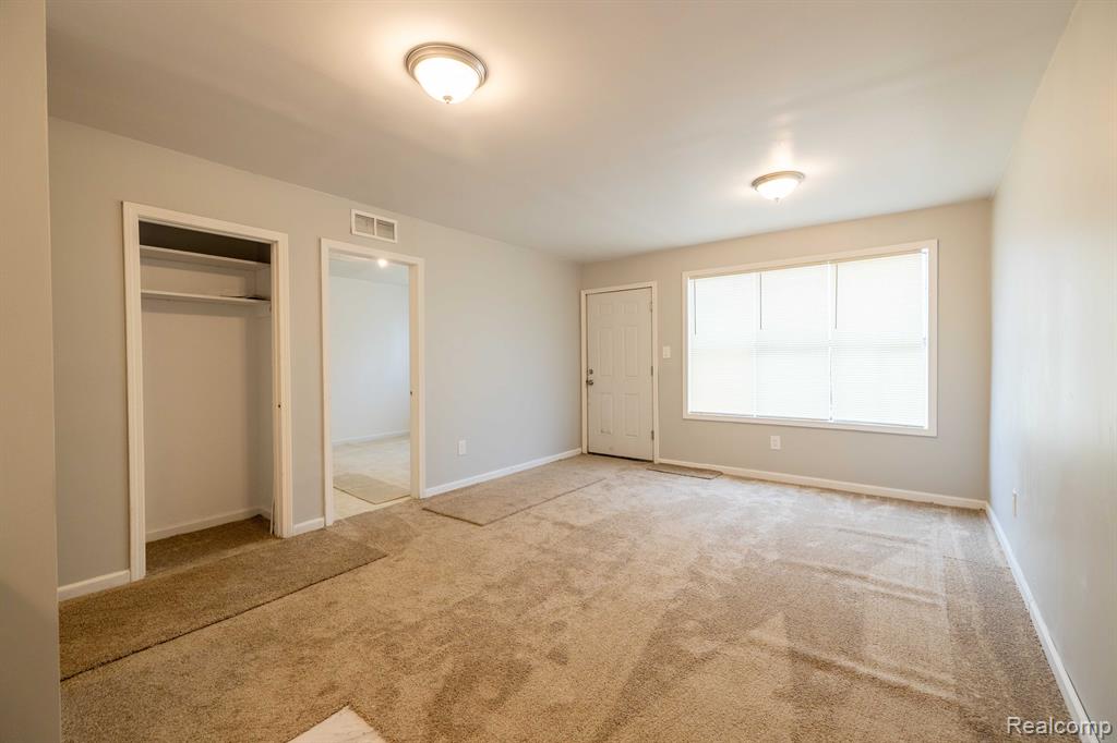 17419 WANDA Street, Highland Park, MI 48203 — Photo 12