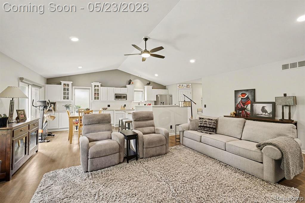 9268 Erin Court, Davisburg, MI 48350 — Photo 6