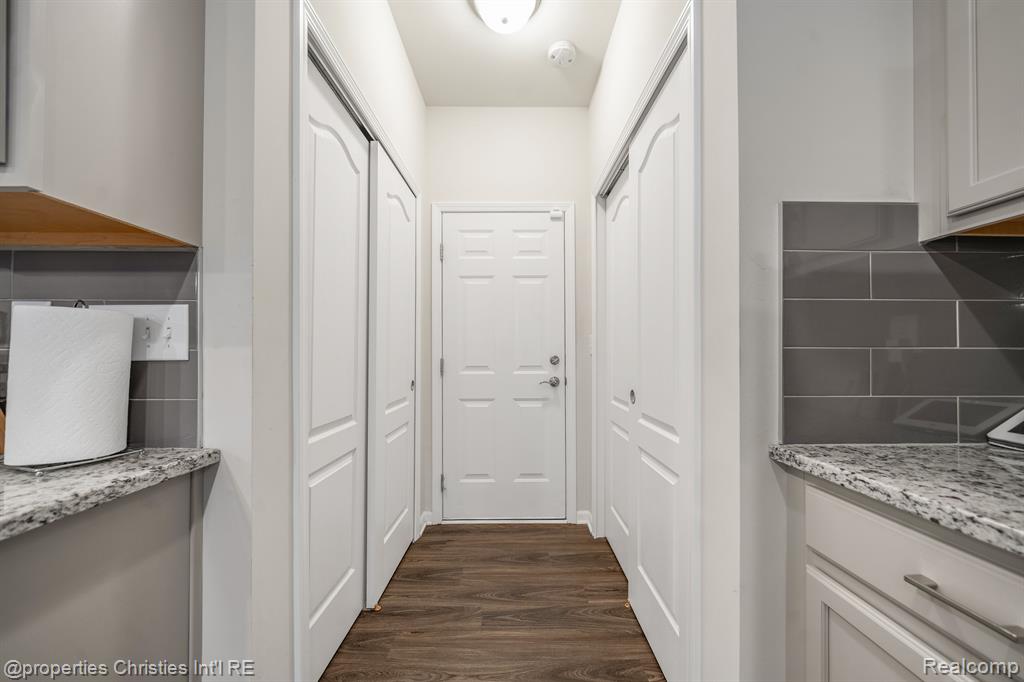 43580 PROSPECT, Novi, MI — Photo 13