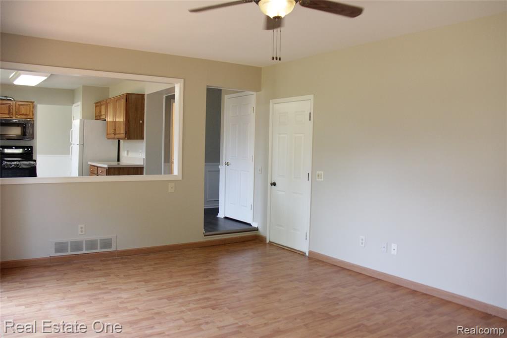 44777 SALTZ Road, Canton, MI 48187 — Photo 29