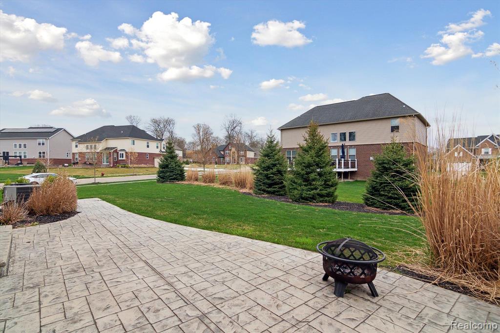 571 HUDSON Circle, South Lyon, MI 48178 — Photo 53