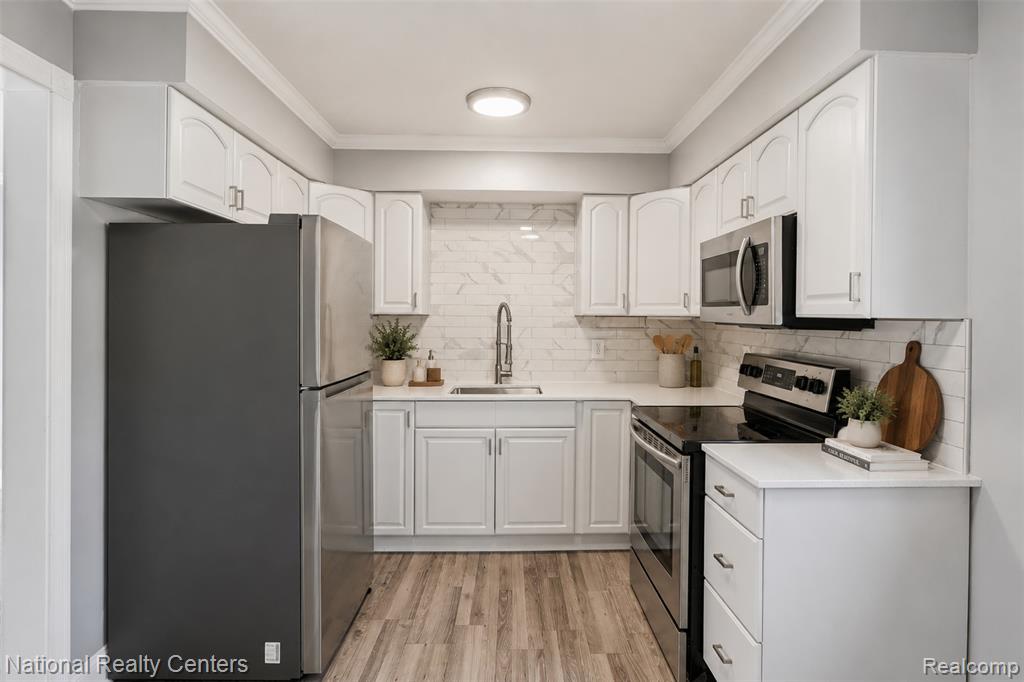 4030 W 13 Mile Road, Royal Oak, MI 48073 — Photo 6