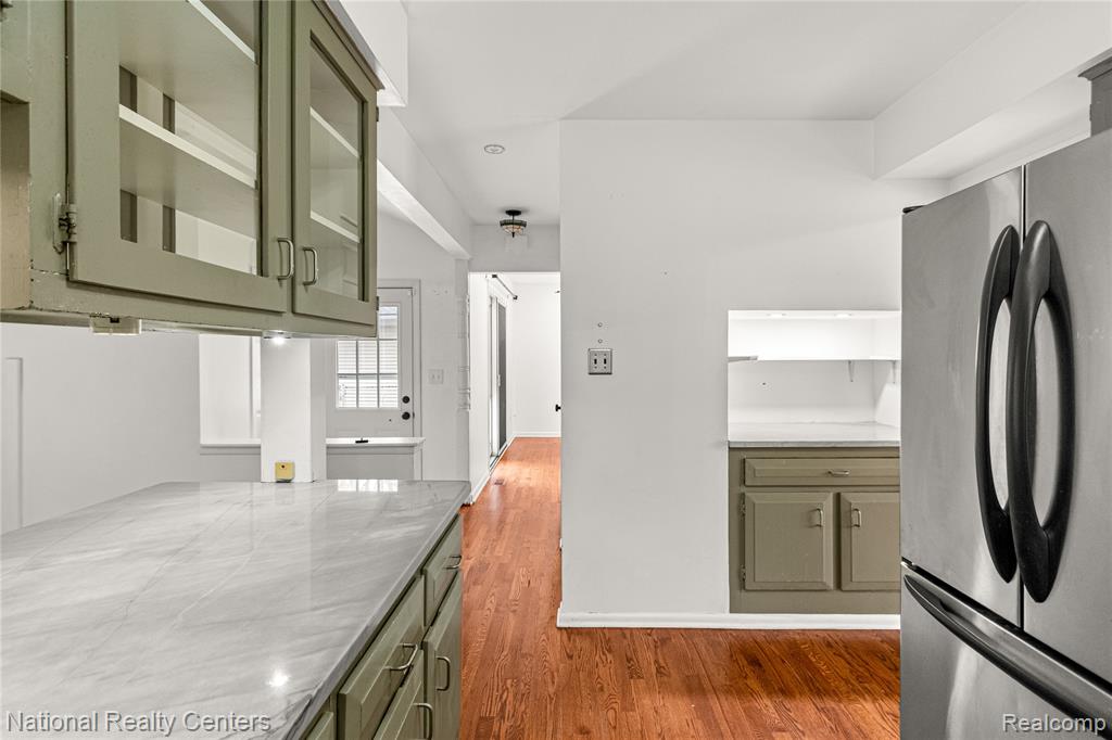 4303 Auburn Drive, Royal Oak, MI 48073 — Photo 10