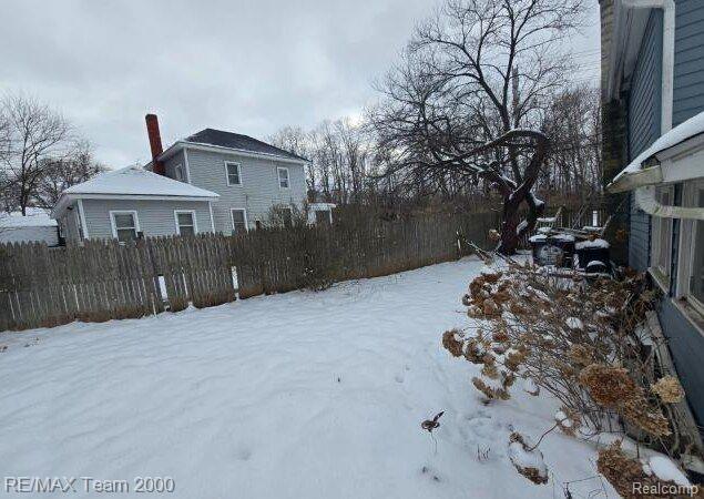 605 MONROE Street, Marshall, MI 49068 — Photo 7