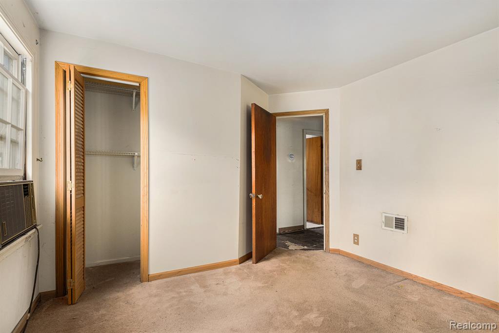 4484 Detroit Street, Dearborn Heights, MI 48125 — Photo 11