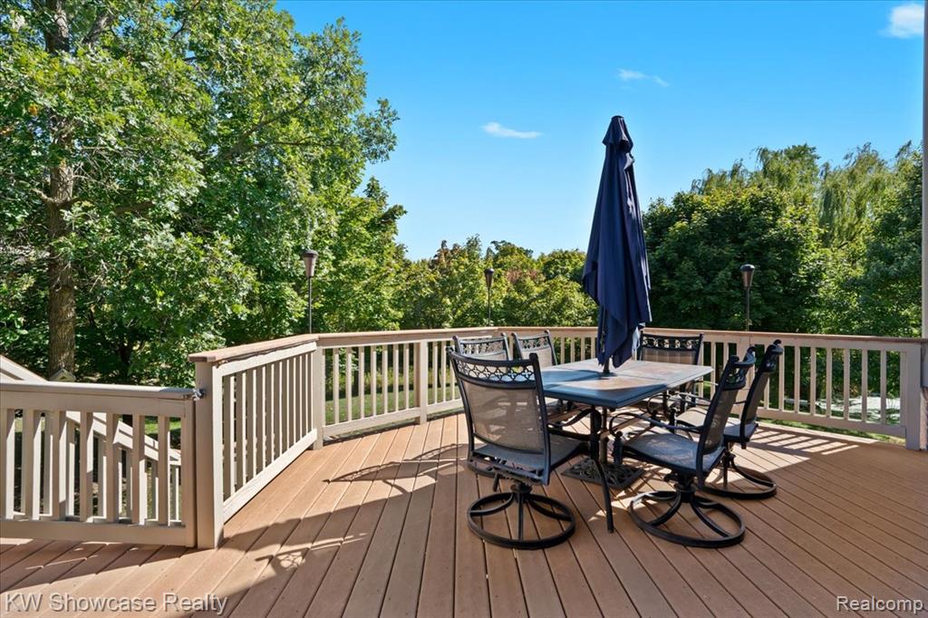 44847 Larkspur, Novi, MI 48377 — Photo 41