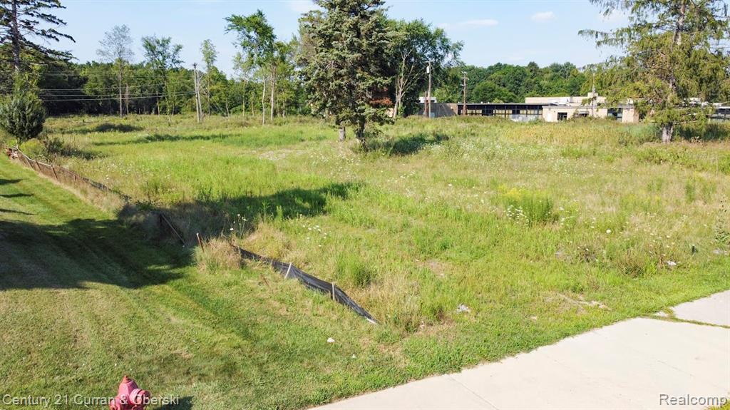 40012 Michigan Avenue, Canton, MI 48188 — Photo 8