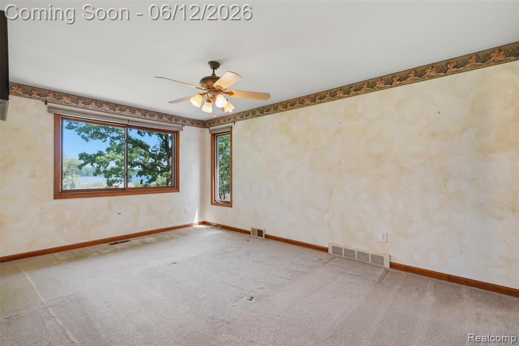 380 Sunset, White Lake, MI 48383 — Photo 16