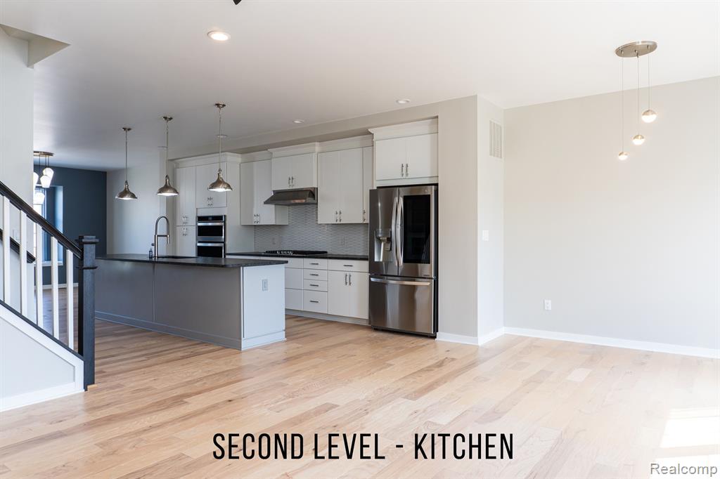 2836 RIDINGTON Road, Ann Arbor, MI 48105 — Photo 35