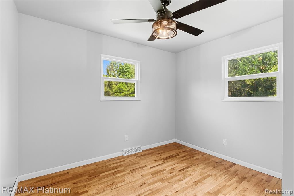 8370 W Rolston Road, Linden, MI 48451 — Photo 26