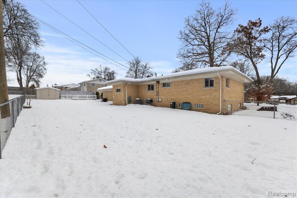 52443 Pappy Lane, Shelby Twp, MI 48316 — Photo 31