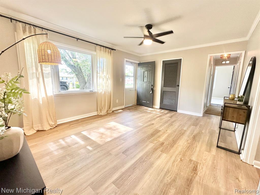 6109 WOODSDALE Drive, Grand Blanc, MI 48439 — Photo 10