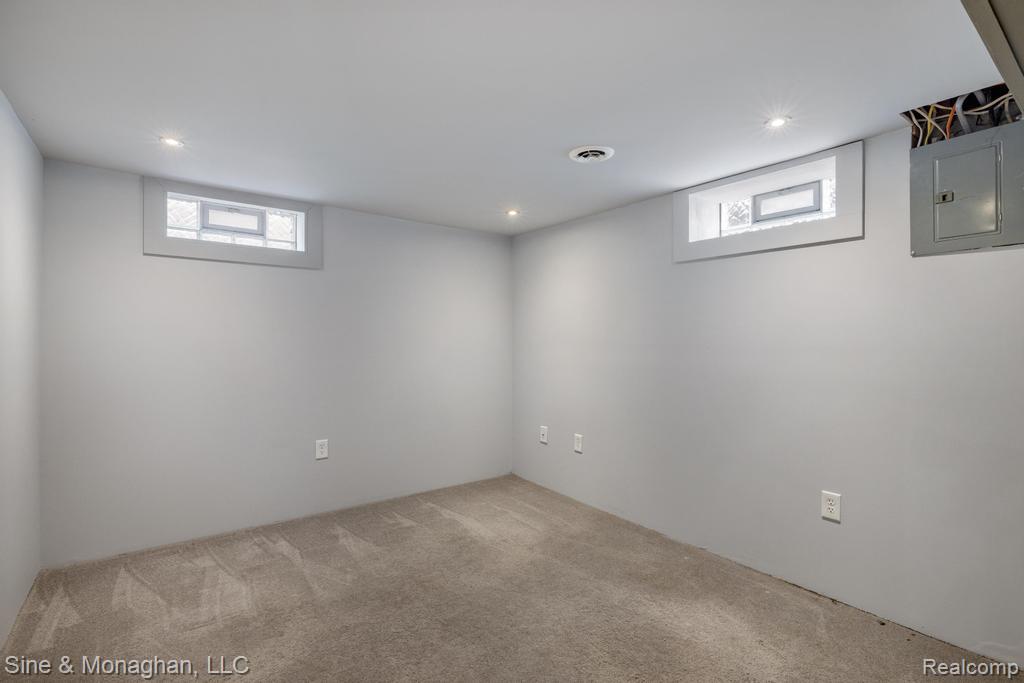 7854 Jackson Street, Taylor, MI 48180 — Photo 20