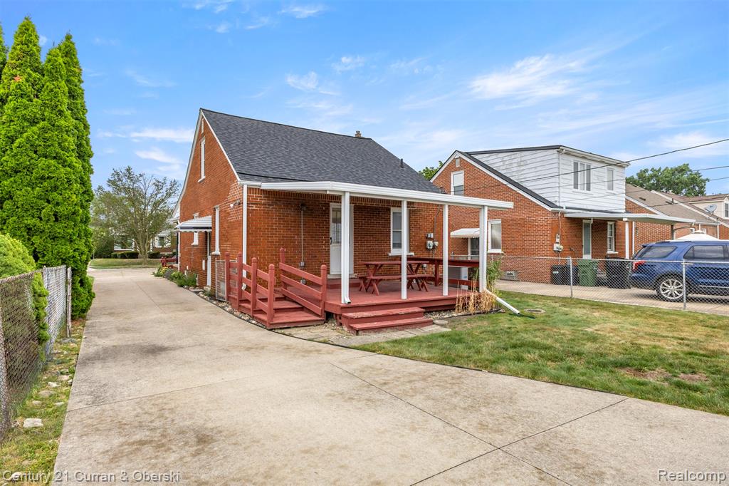 9881 Quandt Avenue, Allen Park, MI 48101 — Photo 32