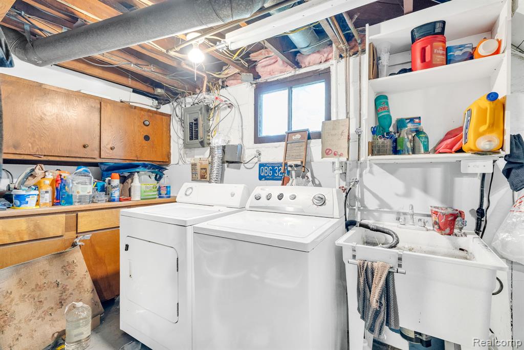 4207 Pine Grove Avenue, Fort Gratiot, MI 48059 — Photo 41