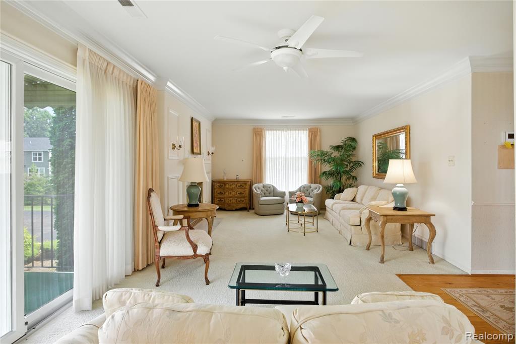 19710 W 13 Mile Road, 211, Beverly Hills, MI 48025 — Photo 9